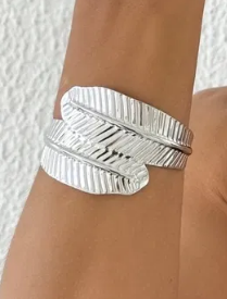 Bracelete Folheado a Ouro 18k e Prata Folhas Detalhadas - Prata