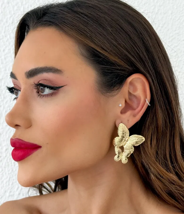 Brinco Folheado a Ouro 18k e Prata Borboletas Duo - Ouro