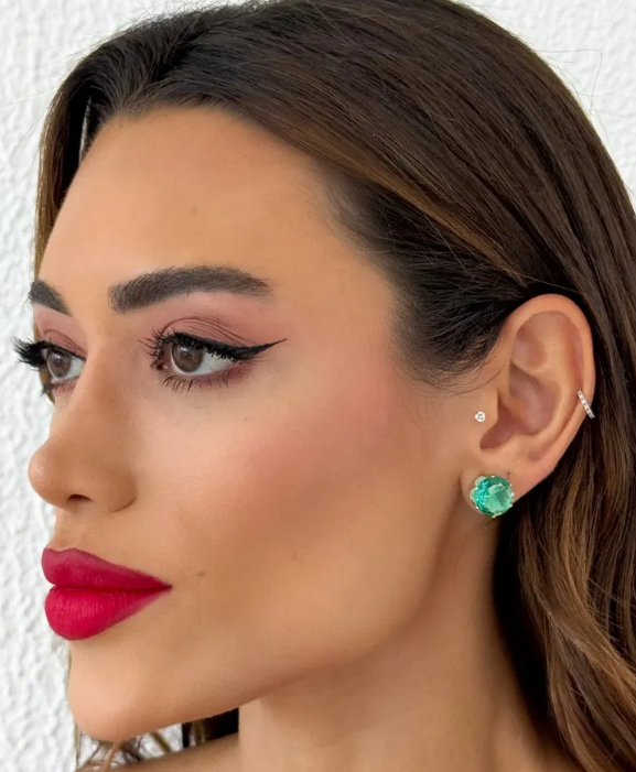 Brinco Folheado a Ouro 18k e Prata Ponto de Luz - Ouro-Verde